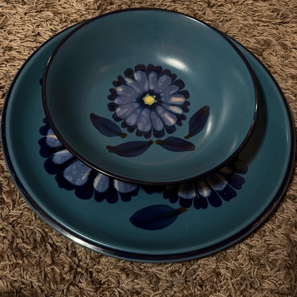 Vintage Genuine Stoneware dishes. - Picture 2 of 7